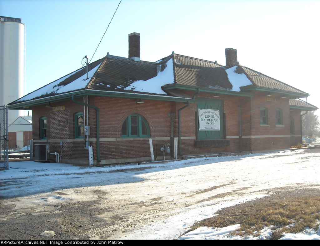 Former Illinois Central Depot
