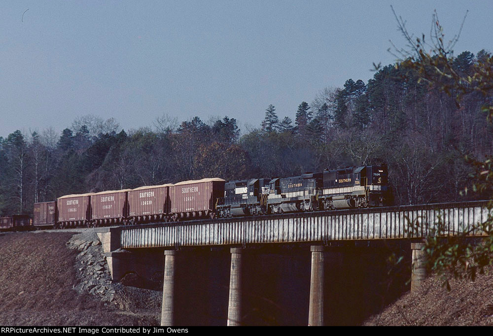 Train #142 comes into South Carolina.