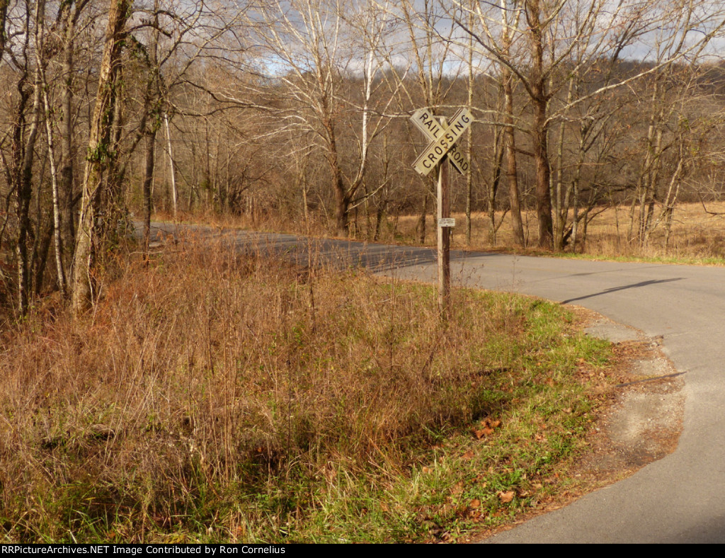 Crossing Sign on Brimstone RR