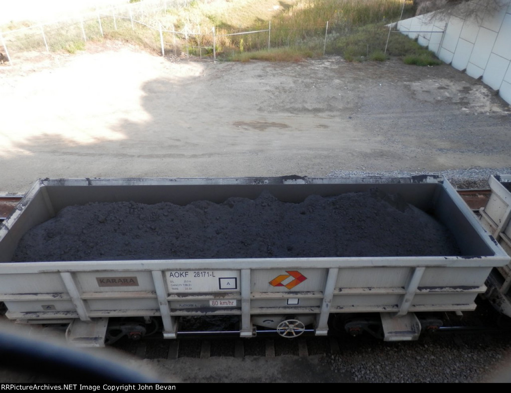 AOKF 28171-L with a load of ore