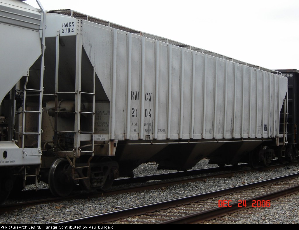 RMCX 2104   Covered Hopper   12/24/2006