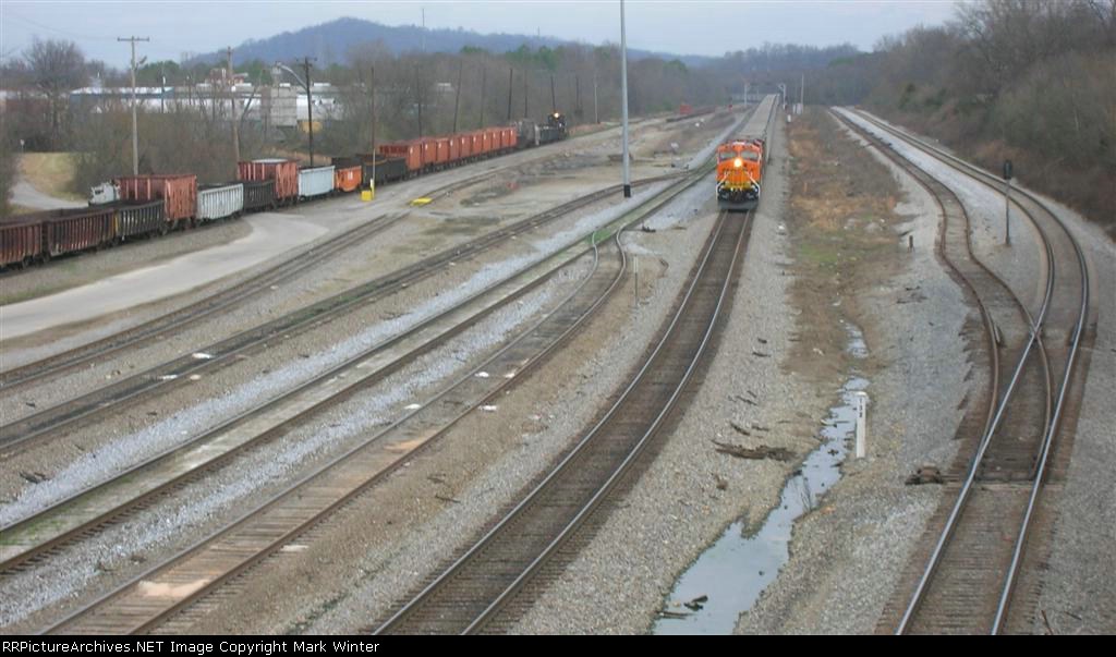 SB empty coal train approaching Wilder Ave bridge on NS mainline,