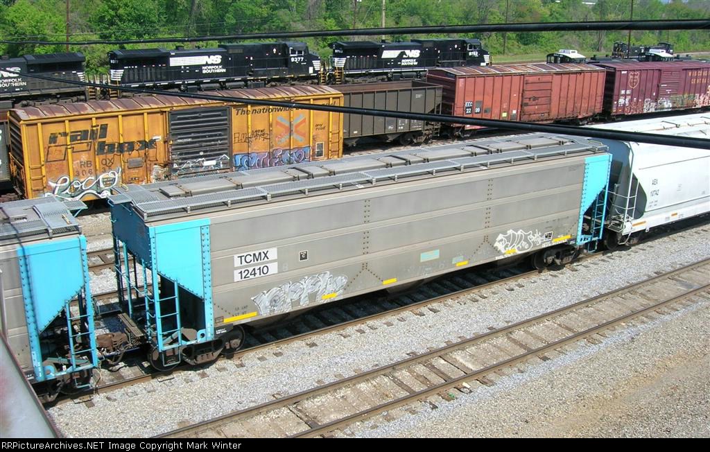 TCMX 12410, from Wilcox Ave. bridge,