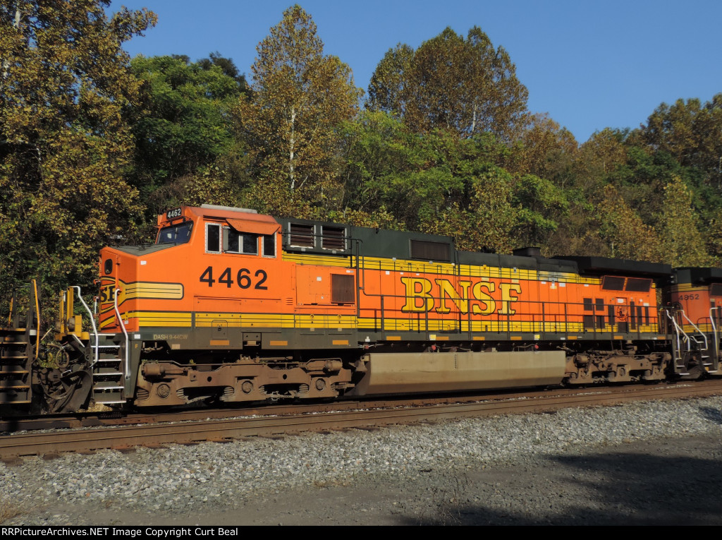 BNSF 4462