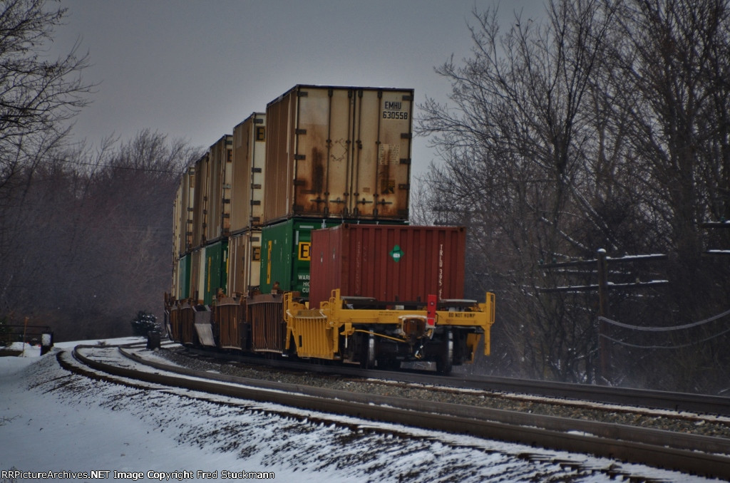 EMHU 630558 is new here.