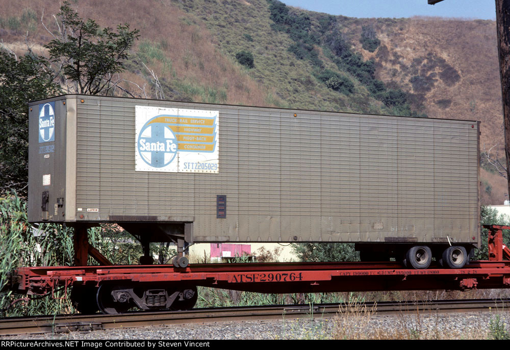 Santa Fe drop frame TOFC Trailer #205029
