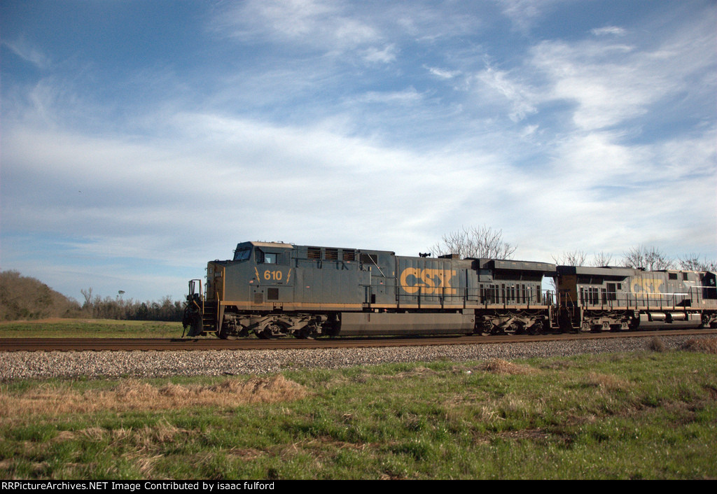 Q605 goes into Canoe siding 