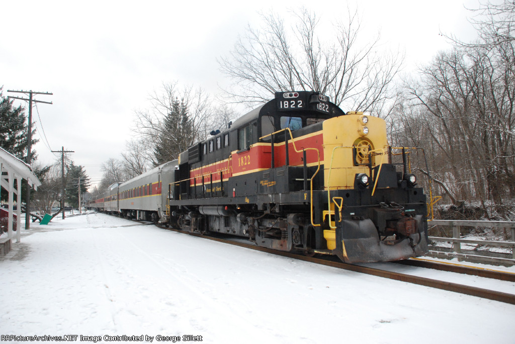 1822 heads out of town.