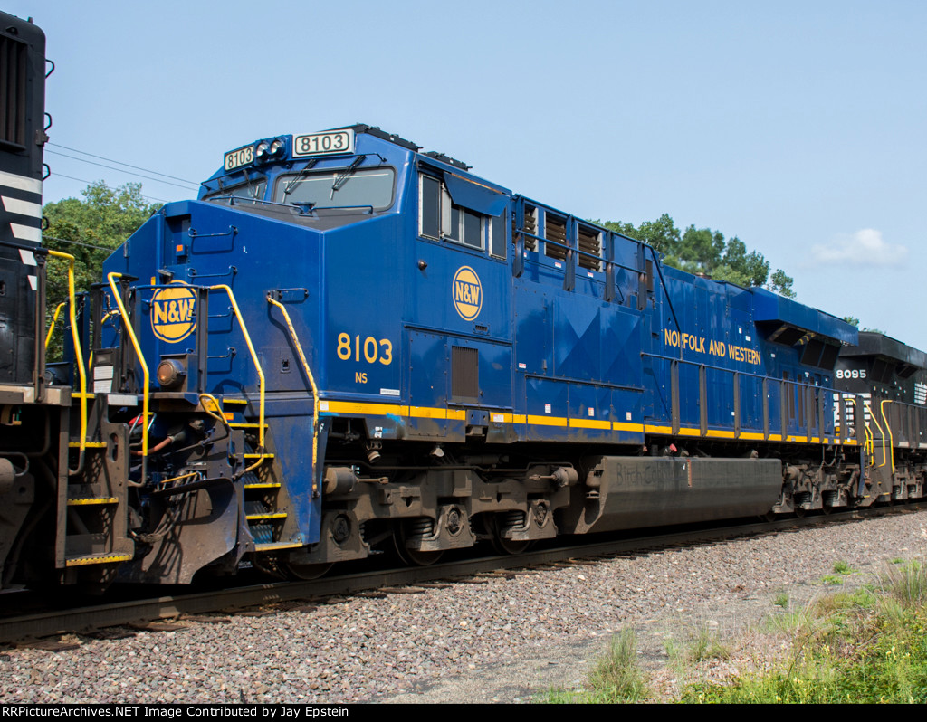 The N&W Heritage Unit trails on 23K 