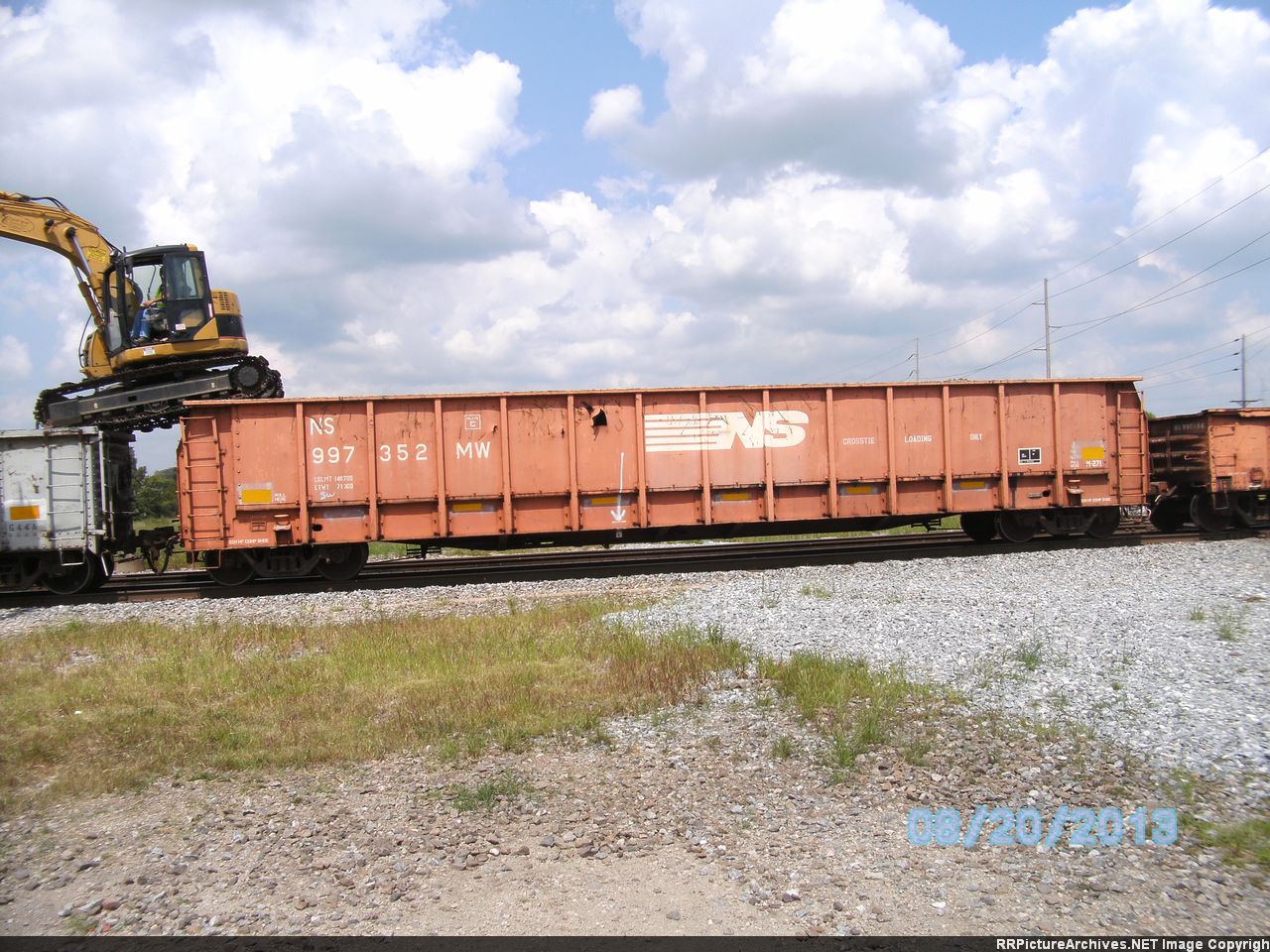 NS 997352