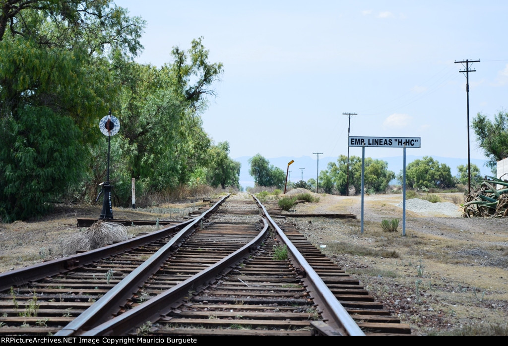 Tepa abandoned rail tracks