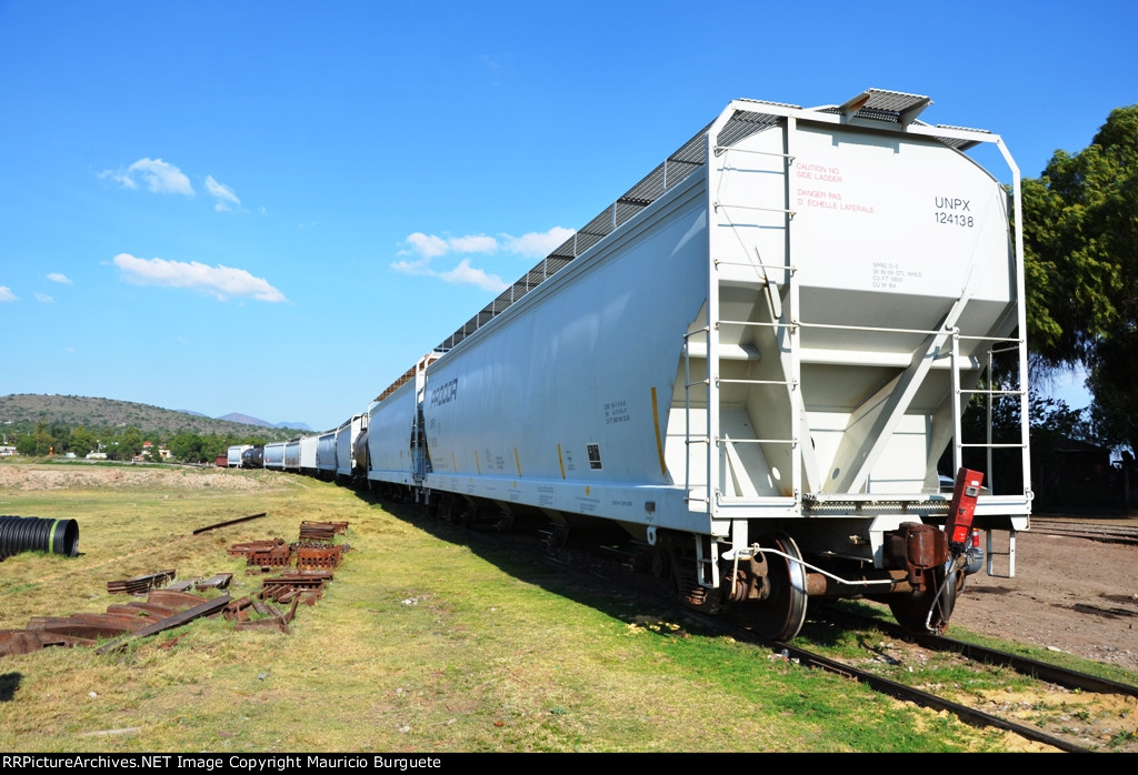 Covered hoppers on the yard