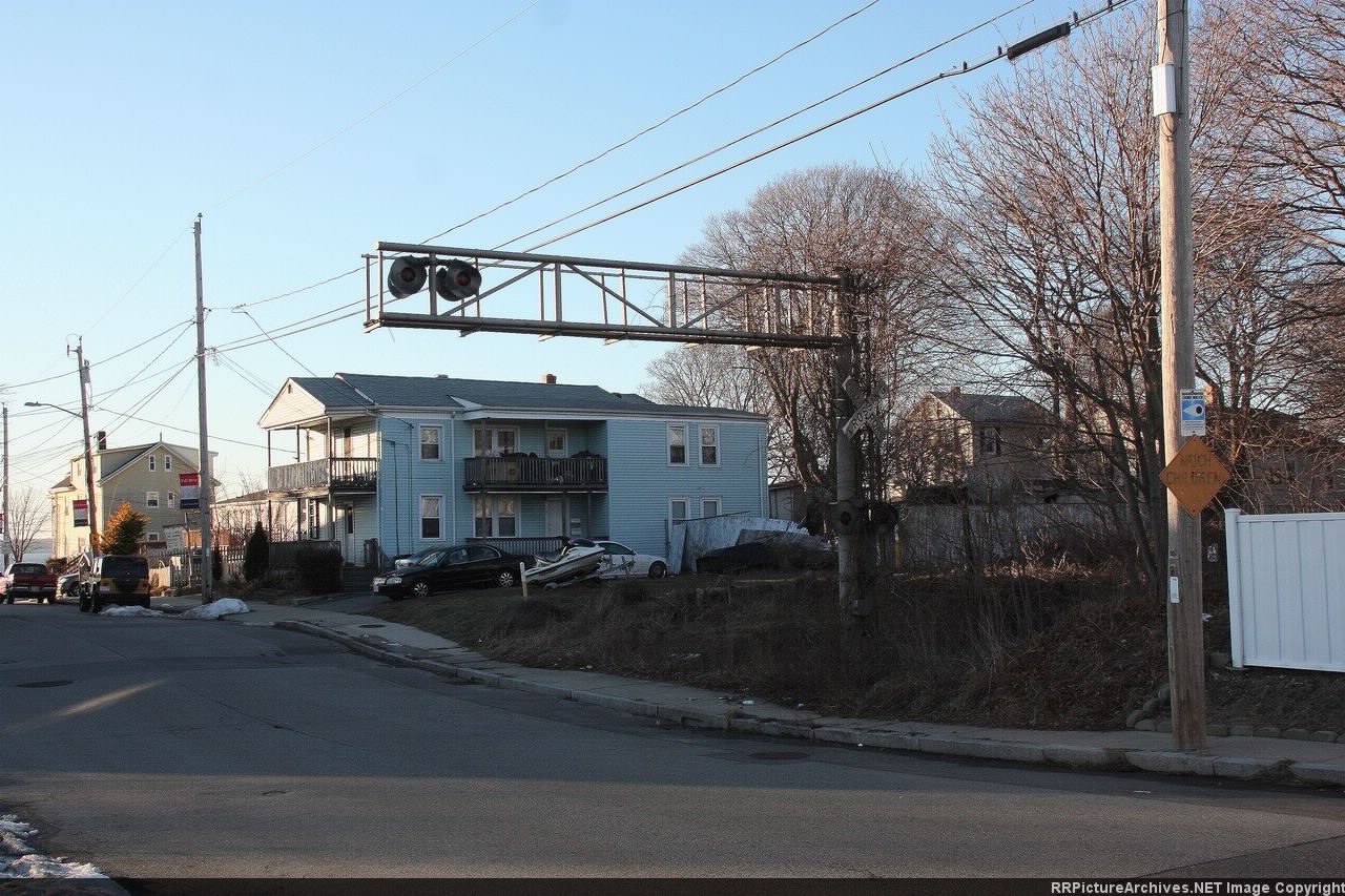 Old Crossing Light Cantilever