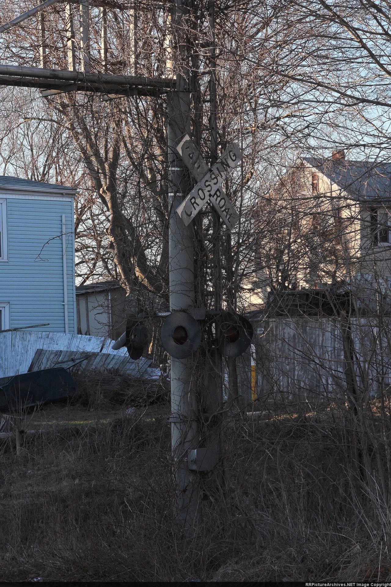 Old Crossing Light Cantilever