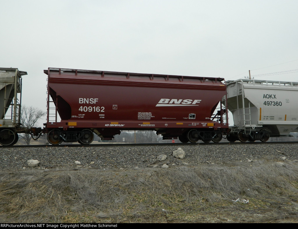 Freshly Repainted BNSF 2 Bay Hopper