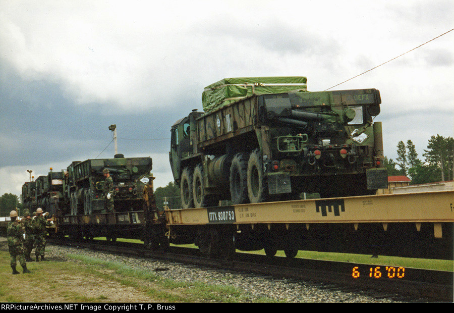 ITTX 930753 and TTX 910174 with HEMTTs