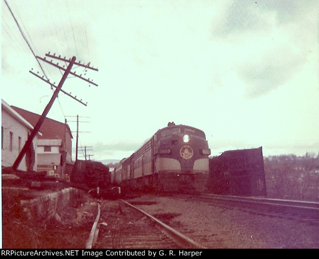 Eastbound Amtrak passes through wreck site