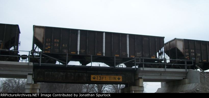 CTRN 602261, four-pocket (quad) hopper