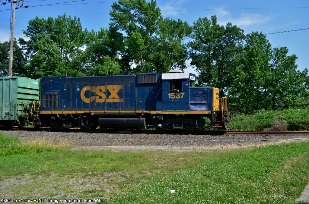 CSX 1537