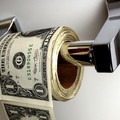 08-01-17_money8