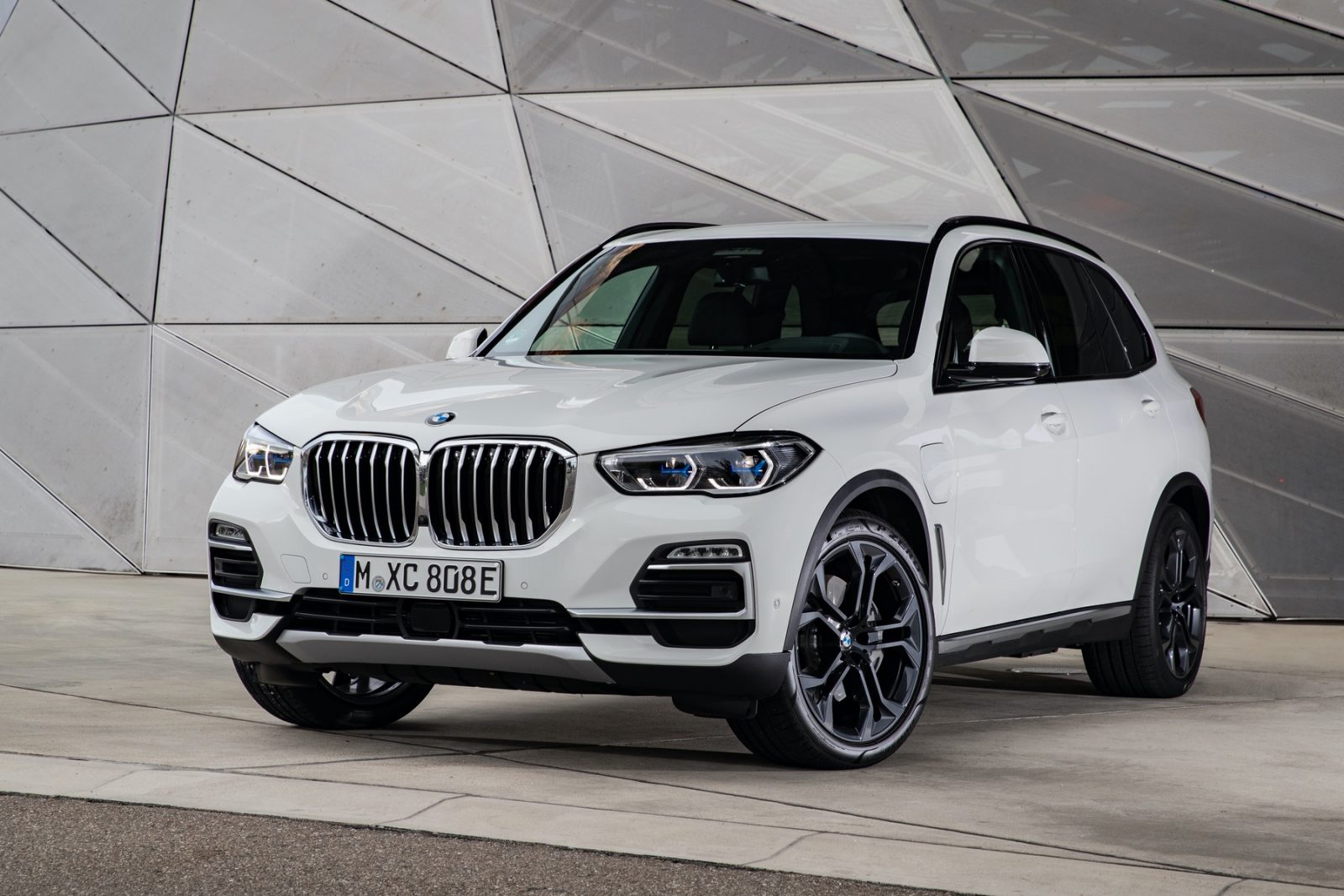 US Debut 2021 BMW X5 45e xDrive Hybrid BimmerFile