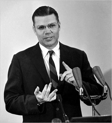Robert mcnamara picture