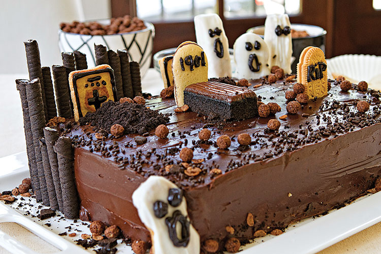 Graveyard Cake Sandra Lee