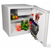 Haier Compact Refrigerator 18 Inches Flush Back White Refrigerator - HNSB02
