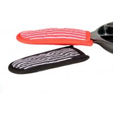 Lodge Hot Handle Holder Set, Red/Black - 2HH2