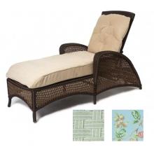 Lloyd Flanders Grand Traverse Adjustable Chaise In Bisque Finish And Capri Fabric.