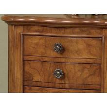 Armoire Detail