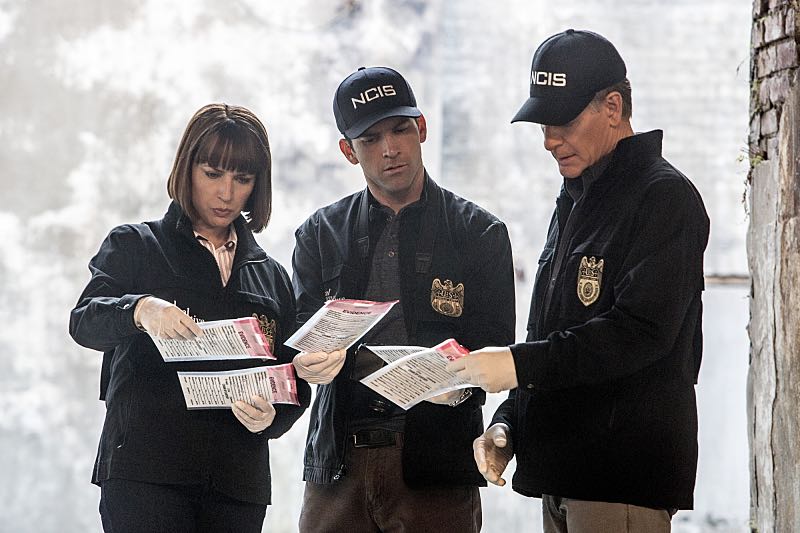 "Means to an End" -- The NCIS team discovers a surveillance van filled with photos documenting Special Agent Pride's every move after his daughter Laurel is attacked on campus and placed in protective custody, on NCIS: NEW ORLEANS, Tuesday, March 22 (9:00-10:00 PM, ET/PT), on the CBS Television Network. Pictured L-R: Julie Ann Emery as NCIS Special Agent Karen Hardy, Lucas Black as Special Agent Christopher LaSalle, and Scott Bakula as Special Agent Dwayne Pride Photo: Skip Bolen/CBS é2016 CBS Broadcasting, Inc. All Rights Reserved