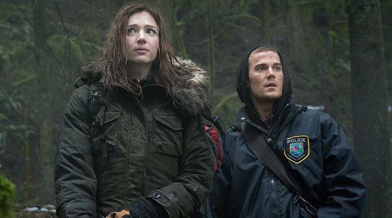 "The Day of the Beast" and "Caraquet" -- Following the dramatic shift in violent animal behavior, the team attempts to rescue Jamie and the leopard whose DNA may hold the key to curing the animal crisis. Also, the team discovers a shocking mutation that threatens the life of one of their own, on the special two-hour second season premiere of ZOO, Tuesday, June 28 (9:00-11:00 PM, ET/PT), on the CBS Television Network. Pictured Kristen Connolly as Jamie Campbell and Josh Salatin as Logan Photo: Liane Hentscher /CBS é2016 CBS Broadcasting, Inc. All Rights Reserved
