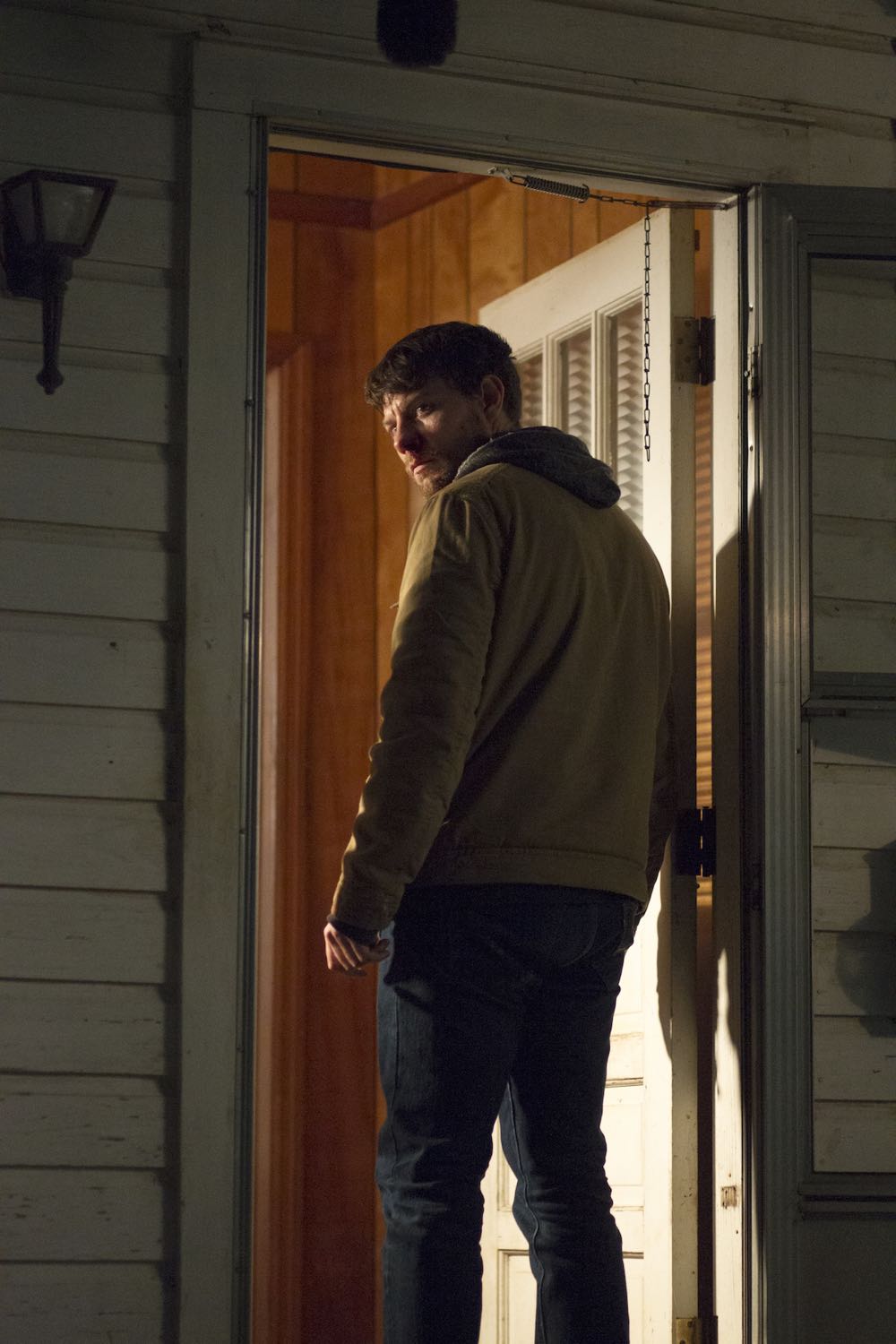 Outcast Season 1 Episode 1-1