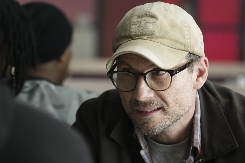 MR. ROBOT -- "eps2.2_init_1.asec" Episode 204 -- Pictured: (l-r) -- (Photo by: Peter Kramer/USA Network)