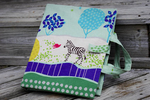 Image of completed Art Satchel