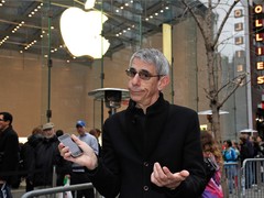 Richard Belzer Denies Apple Store Assault