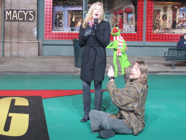 Stars Light Up Broadway During Thanksgiving Day Parade Rehearsals