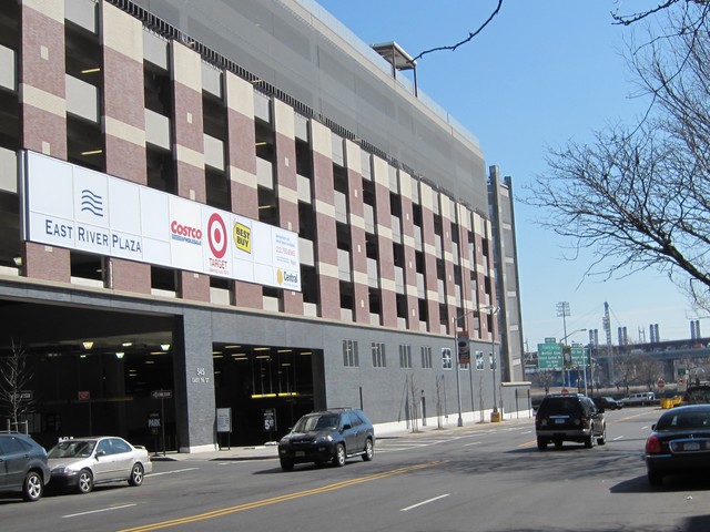 Local Hiring Lags at East River Plaza