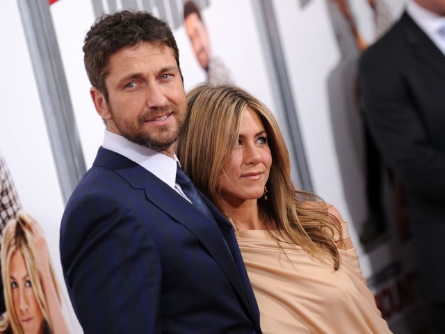 Jennifer Aniston, Gerard Butler Appear at Ziefeld Theatre for Premiere of 'The Bounty Hunter'