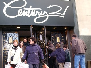 Century 21 To Take Over Barnes & Noble Space