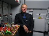 JetBlue Flight Attendant Held on Bail, Becomes Internet Sensation(MySpace)