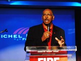 RNC Chairman Michael Steele Visits Harlem to Woo Local Voters