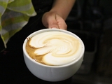 New Class Teaches Coffee Fans the Art of Pouring Foam
