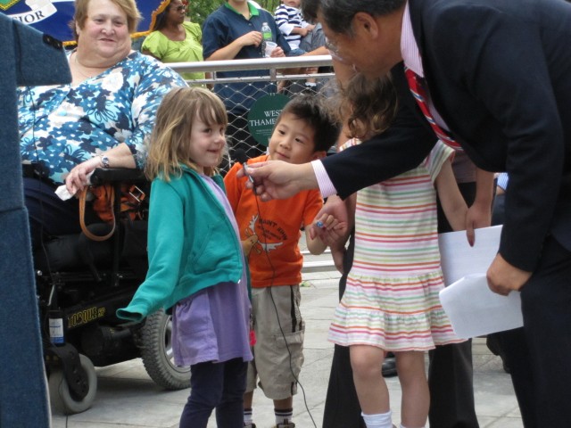 Children from the Battery Park City Day Nursery described what they like about the new park.
