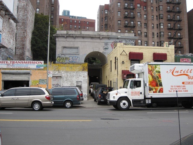 The space at 5065 Broadway is overlooked by apartment buildings on Park Terrace East, raising concerns that noise might be an issue for the now quiet residential neighborhood.