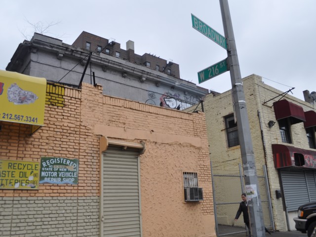 Churrascaria Amores plans to open at 5065 Broadway, part of a cluster of buildings that includes the Seamann-Drake Arch and sits within eye shot of the residential stretch of buildings on Park Terrace East.