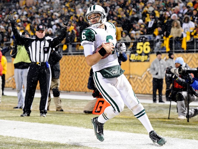Mark Sanchez runs for a 7-yard touchdown in the third quarter against the Pittsburgh Steelers at Heinz Field on Dec. 19, 2010.