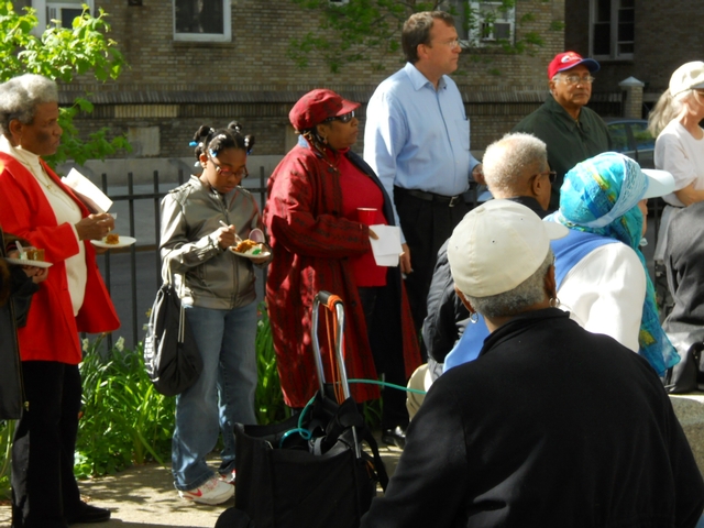 The  Riverside Oval Association gathered in 2010 to celebrate Audubon's 225th birthday anniversary.