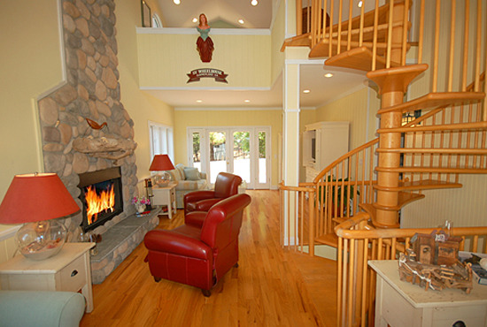 Captain's Cottage Living Room